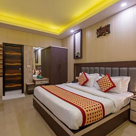 Hotel Mahajan International